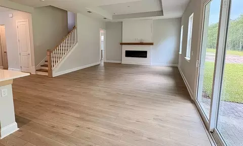 Living - 100 Crescent Shores Rd, Saint Augustine, FL 32086 photo 2 of 3