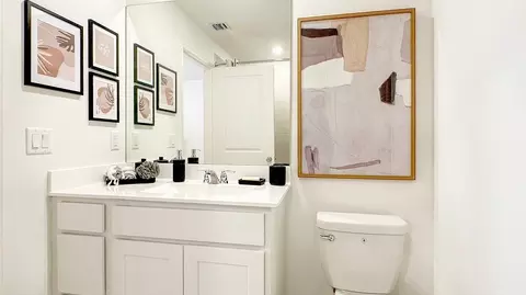 Bath - 2186 86th Dr, Vero Beach, FL 32966 photo 1 of 2