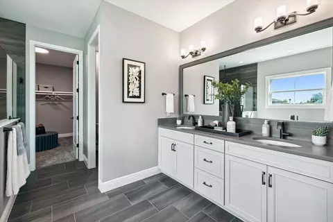 Bath - 3386 Yellow Leaf Cir, Spring Hill, FL 34609 photo 1 of 4