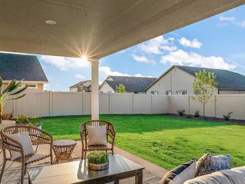 Exterior - 1919 Cashel St, Middleton, ID 83644 photo 4 of 16