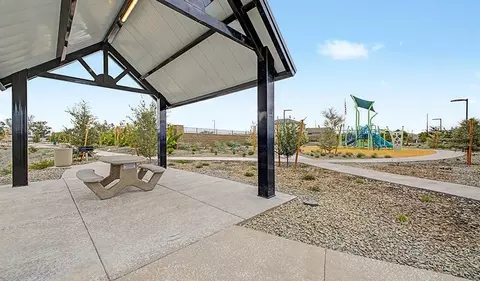View/Area - 1713 N 79th Dr, Phoenix, AZ 85035 photo 2 of 6