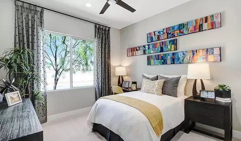 Bedroom - 1713 N 79th Dr, Phoenix, AZ 85035 photo 7 of 10