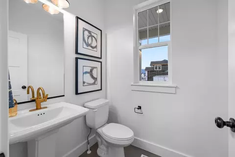 Bath - 17 E Carson Way, Salem, UT 84653 photo 2 of 5