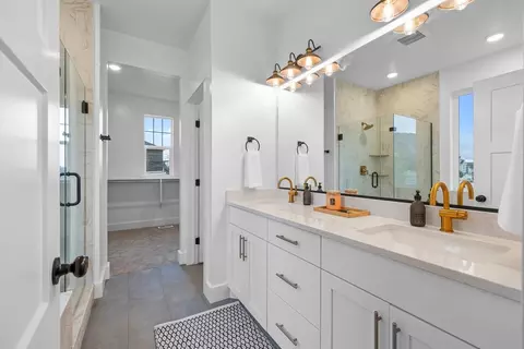 Bath - 17 E Carson Way, Salem, UT 84653 photo 1 of 5