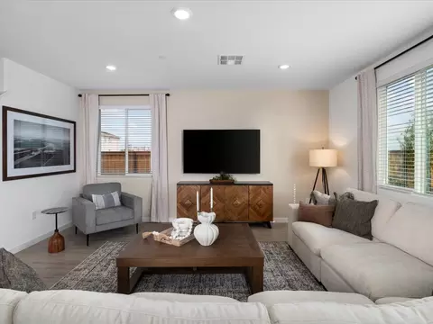 Living - 4303 Tribute Ln, Lincoln, CA 95648 photo 2 of 3