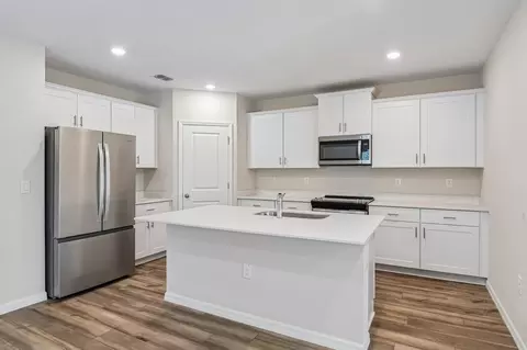34727 Arbor Retreat Dr, Dade City, FL 33525
