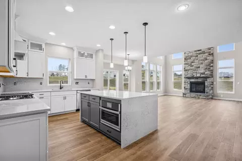Kitchen - 30 Morris St, Springboro, OH 45066 photo 2 of 6