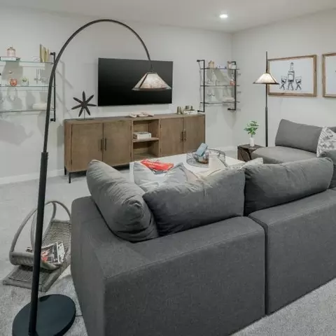 Living - 85 Sandy Bottom Cir, Ranson, WV 25438 photo 3 of 3
