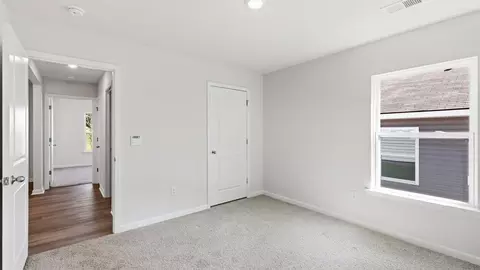 Bedroom - 130 Cascade Ln, Seneca, SC 29678 photo 4 of 10