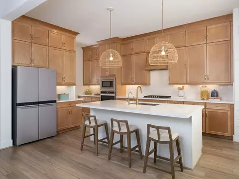 4008 Shimmer Sol Dr, Brookshire, TX 77423