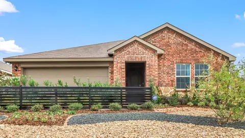 2914 Drury Ln, Ennis, TX 75119