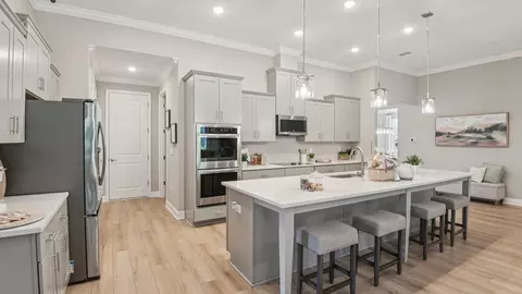Kitchen - 2214 Elegant Mnr Cir, Edgewater, FL 32141 photo 6 of 8