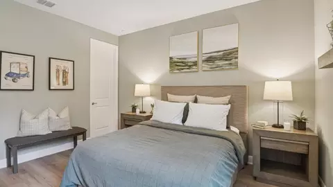 Bedroom - 2214 Elegant Mnr Cir, Edgewater, FL 32141 photo 5 of 7