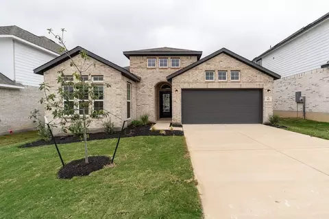 162 Ednie Ln, Mico, TX 78056