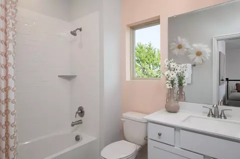 Bath - 2083 Rhodora Ave, Forney, TX 75126 photo 6 of 6