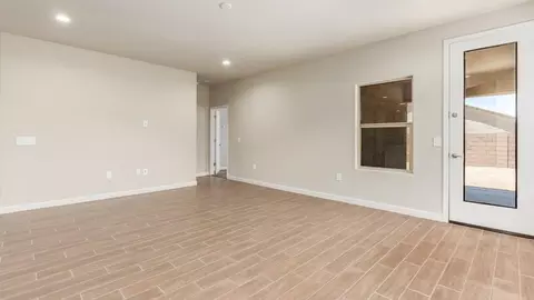 Living - 780 W Lexington St, Vail, AZ 85641 photo 3 of 7