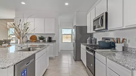Kitchen - 780 W Lexington St, Vail, AZ 85641 photo 12 of 12