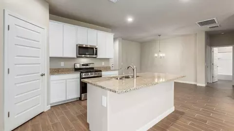 Kitchen - 780 W Lexington St, Vail, AZ 85641 photo 3 of 12