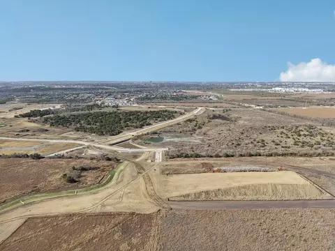 View/Area - 10941 Tallsalt Dr, Austin, TX 78754 photo 10 of 11