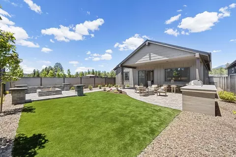 Exterior - 2604 S Gamma Loop, Flagstaff, AZ 86001 photo 9 of 16