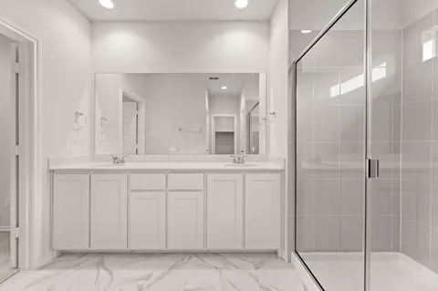 Bath - 111 Aston Way, Terrell, TX 75160 photo 1 of 13