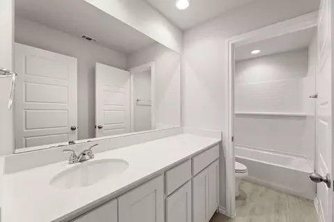 Bath - 111 Aston Way, Terrell, TX 75160 photo 4 of 13