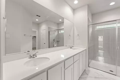 Bath - 111 Aston Way, Terrell, TX 75160 photo 2 of 13