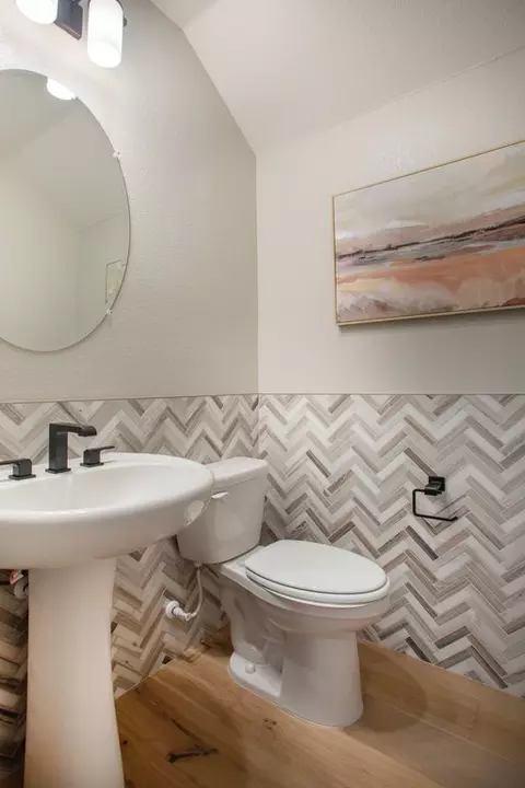 Bath - 3199 Scott Edwards Ln, Lathrop, CA 95330 photo 12 of 13