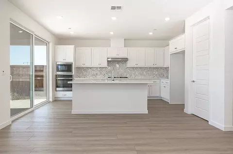 Kitchen - 3199 Scott Edwards Ln, Lathrop, CA 95330 photo 1 of 14