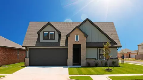 10236 NW 27th St, Oklahoma City, OK 73099