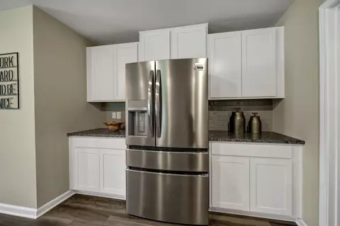 Kitchen - 307 Broadway Ave, Gaston, SC 29053 photo 5 of 9