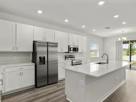 Kitchen - 5386 Duxford Cir, Saint Cloud, FL 34771 photo 3 of 5