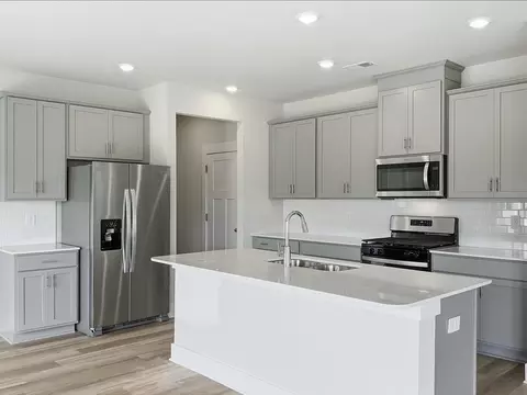 Kitchen - 512 Hadlow St, Greer, SC 29651 photo 1 of 3