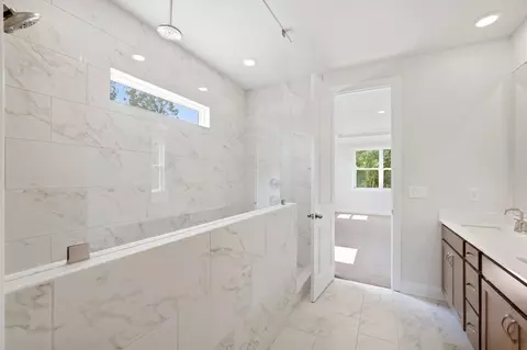 Bath - 2651 Mabel Ln, Monroe, NC 28110 photo 1 of 1
