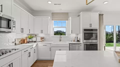 Kitchen - 45 Sugar Pine Dr, Franklinton, NC 27525 photo 4 of 6