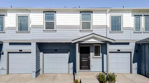 6144 SE 16th St, Gresham, OR 97080
