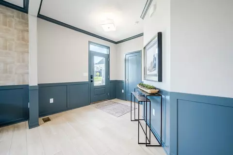 Entry Way - 3801 Circollo Dr, Covington, KY 41017 photo 7 of 11