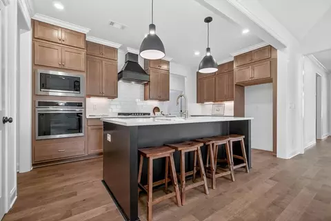 Kitchen - 500 Argyle Cir, Pike Road, AL 36064 photo 3 of 10