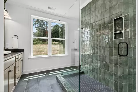 Bath - 500 Argyle Cir, Pike Road, AL 36064 photo 6 of 15