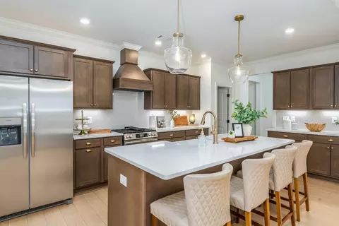 Kitchen - 500 Argyle Cir, Pike Road, AL 36064 photo 9 of 10