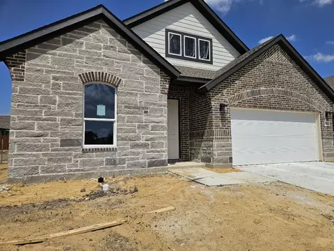 806 Silverleaf Dr, Ennis, TX 75119
