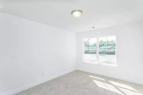 Bedroom - 5418 Running Fox Ln, Durham, NC 27703 photo 4 of 6