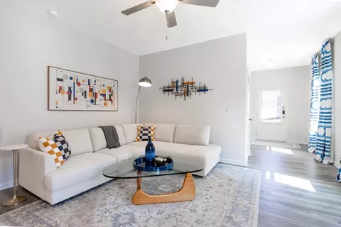 Living - 109 Courtside Dr, Dunn, NC 28334 photo 1 of 3