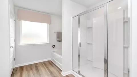 Bath - 8123 David Mccampbell Dr, Mobile, AL 36619 photo 3 of 6