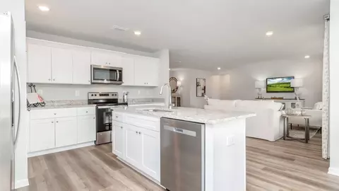 Kitchen - 8123 David Mccampbell Dr, Mobile, AL 36619 photo 5 of 8