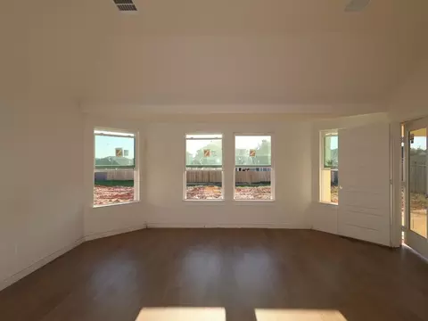 Living - 922 Garden Path Dr, Willis, TX 77378 photo 1 of 1