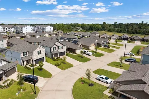 View/Area - 922 Garden Path Dr, Willis, TX 77378 photo 10 of 17
