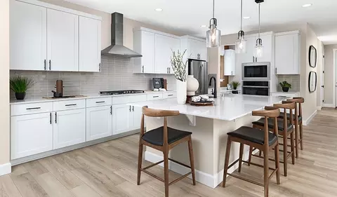 Kitchen - 1813 E Antonio Dr, Lake Point, UT 84074 photo 4 of 11