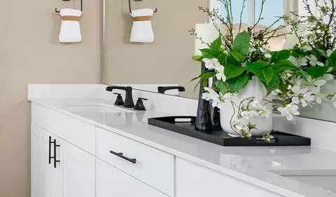 Bath - 1813 E Antonio Dr, Lake Point, UT 84074 photo 3 of 5