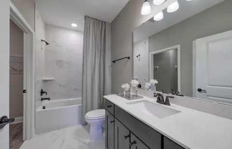 Bath - 204 River Edge Dr, Myrtle Beach, SC 29588 photo 4 of 4